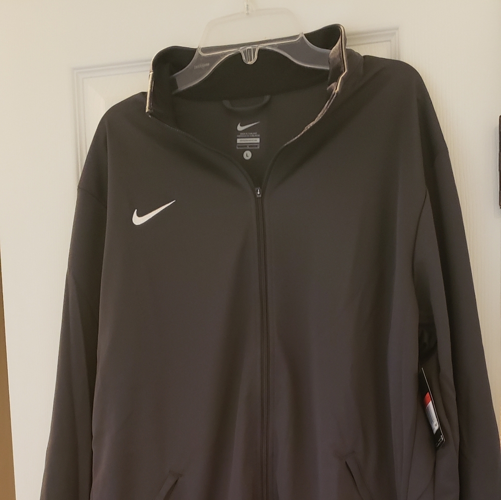 Nike Men's Training Jacket - Picture 1 of 4